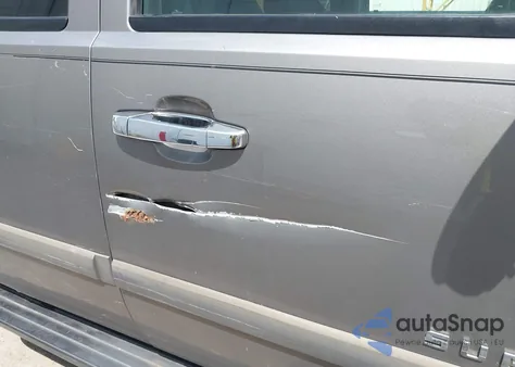 2008 Chevrolet Suburban 1500 Ls из США, поврежденный, VIN 3GNFK16368G160216